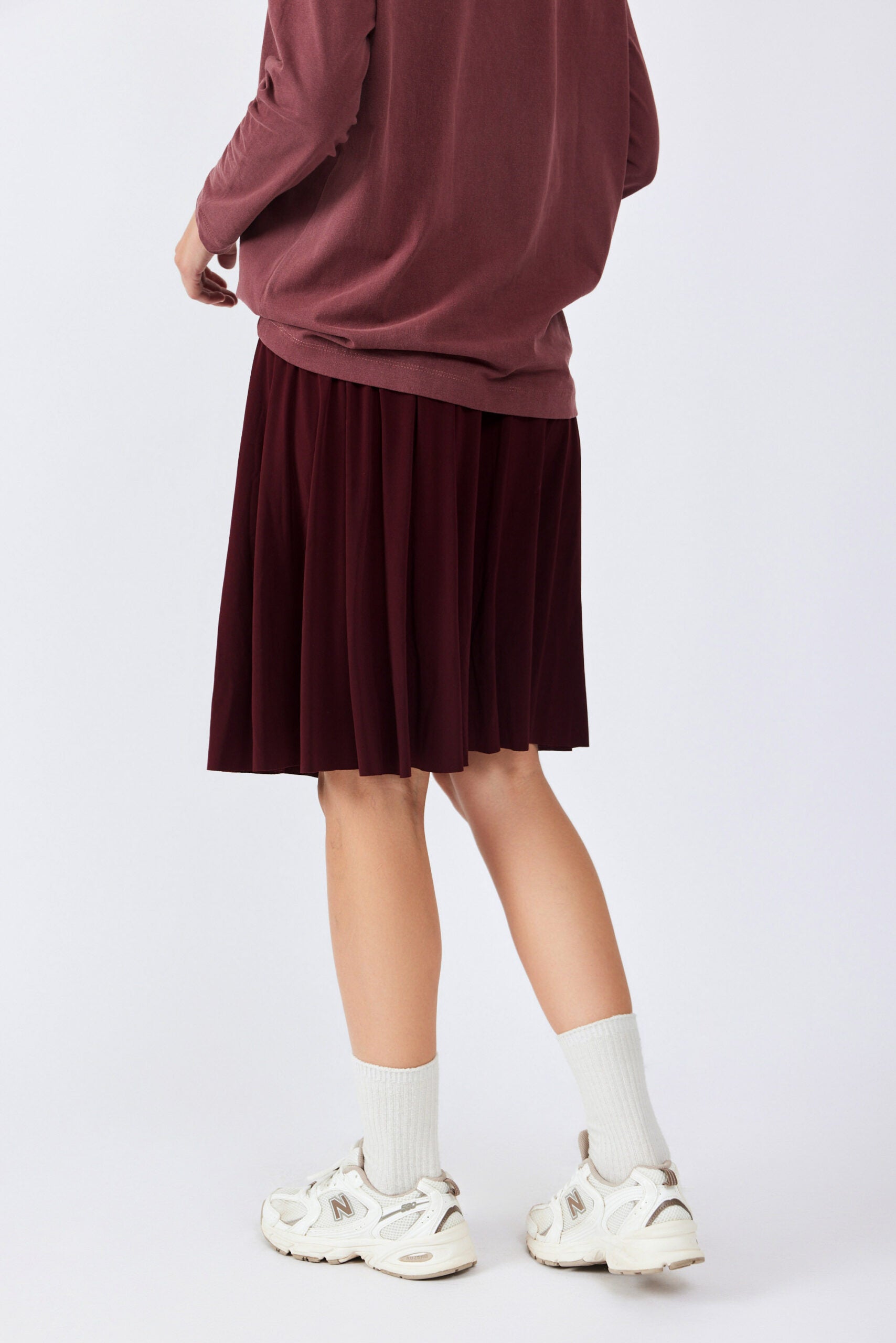 חצאית נאון קצרה גזרת קלוש