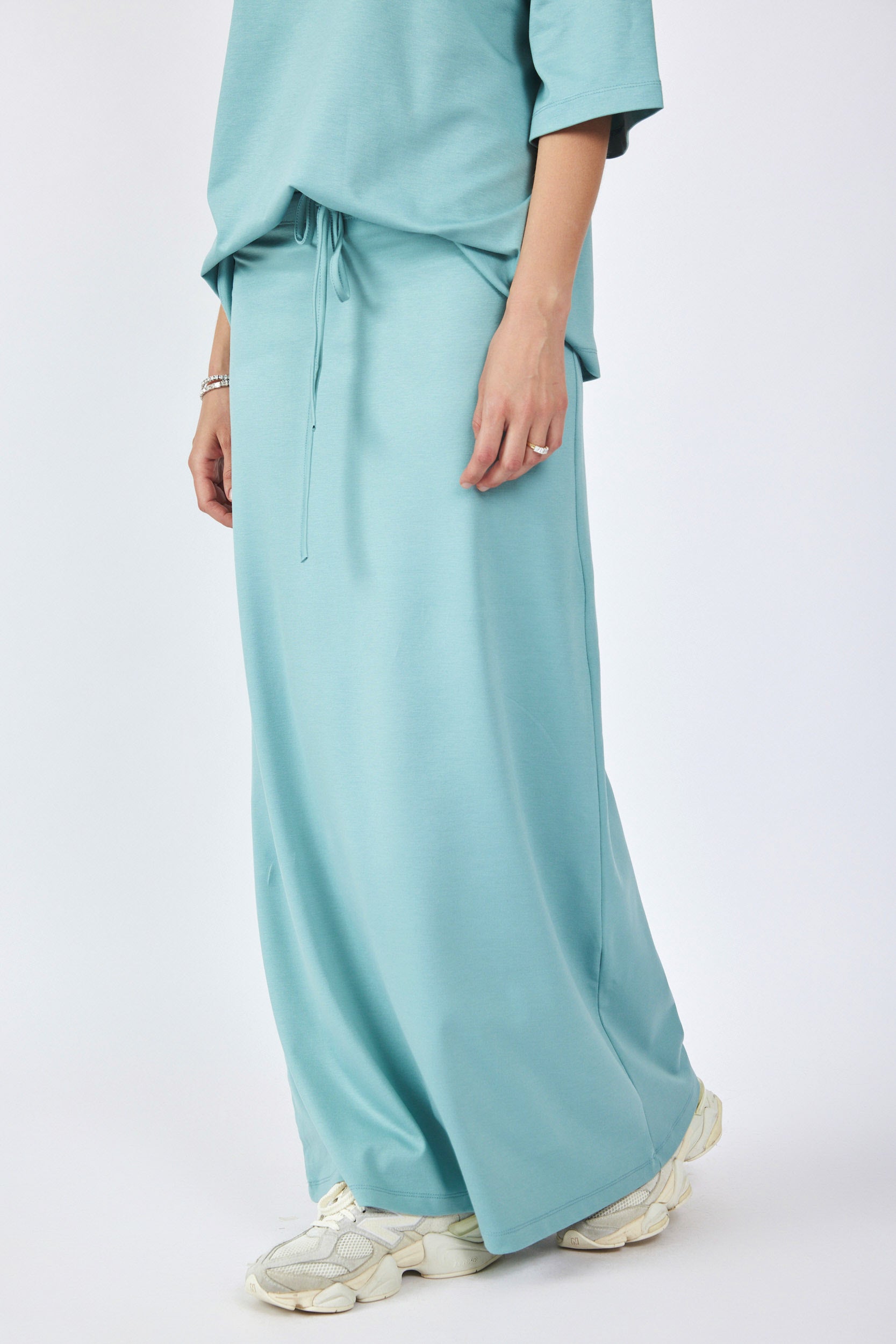 חצאית ג'רסי מקסי + שרוך