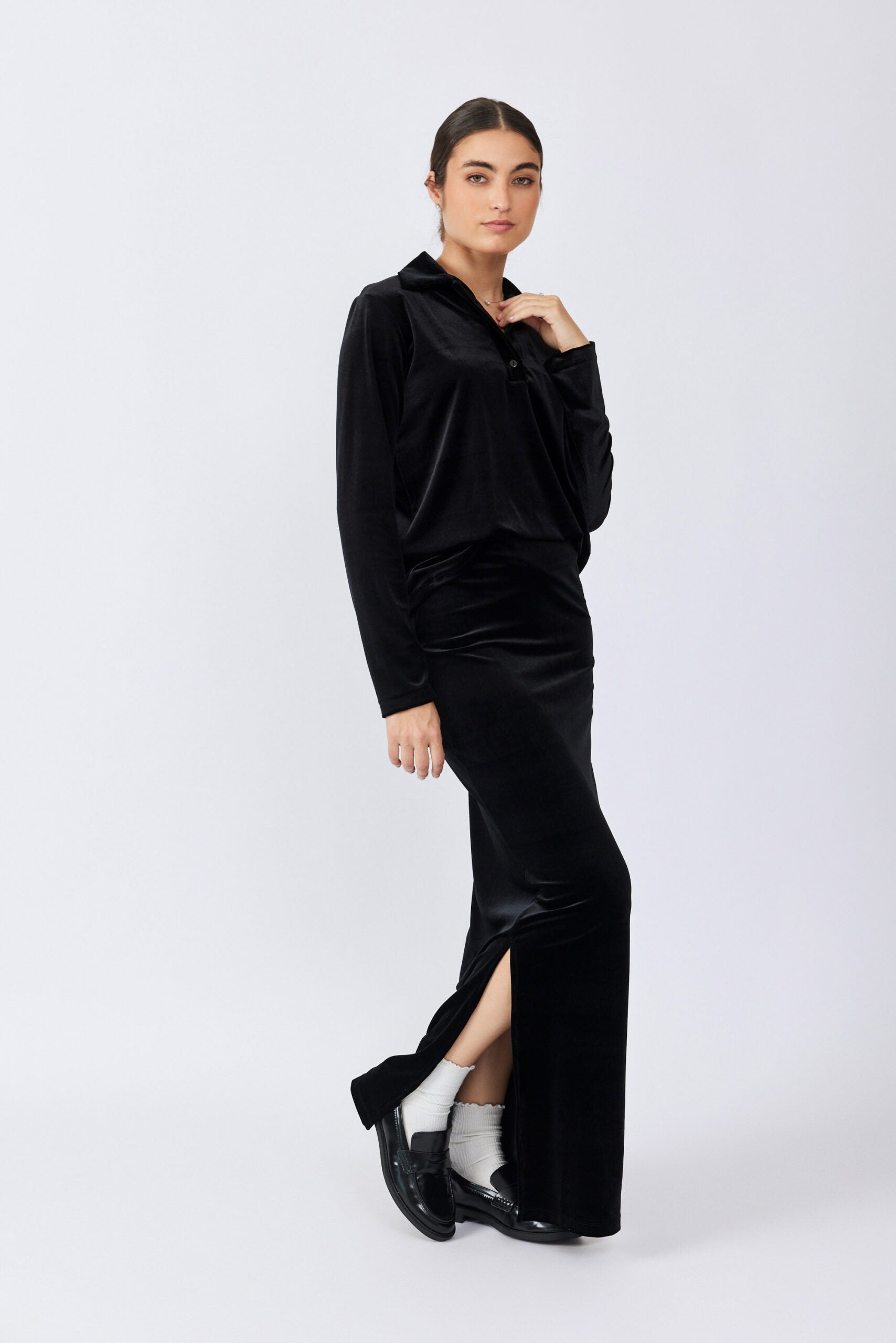 חצאית קטיפה מקסי + שסע