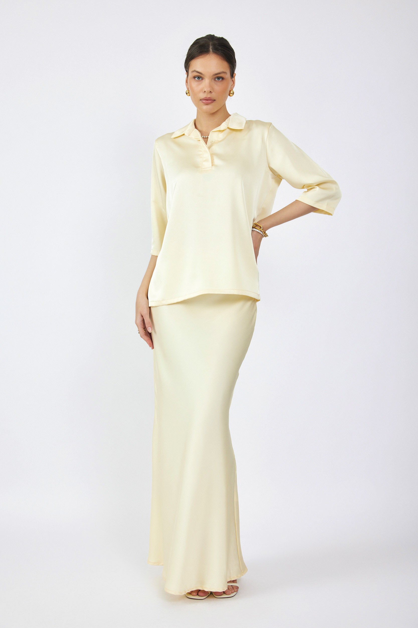 חולצת פולו סאטן שרוול 3/4