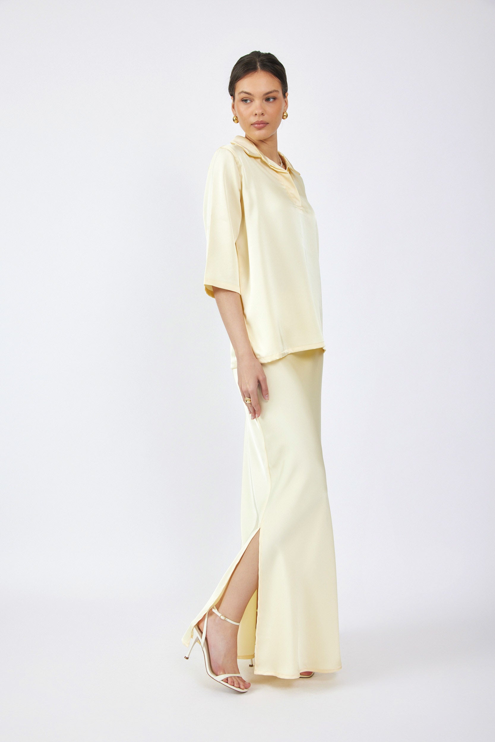 חולצת פולו סאטן שרוול 3/4