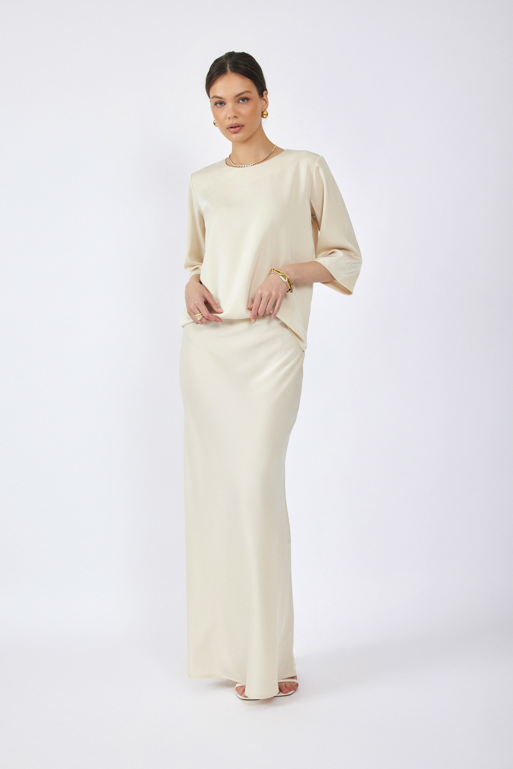 חצאית סאטן מקסי