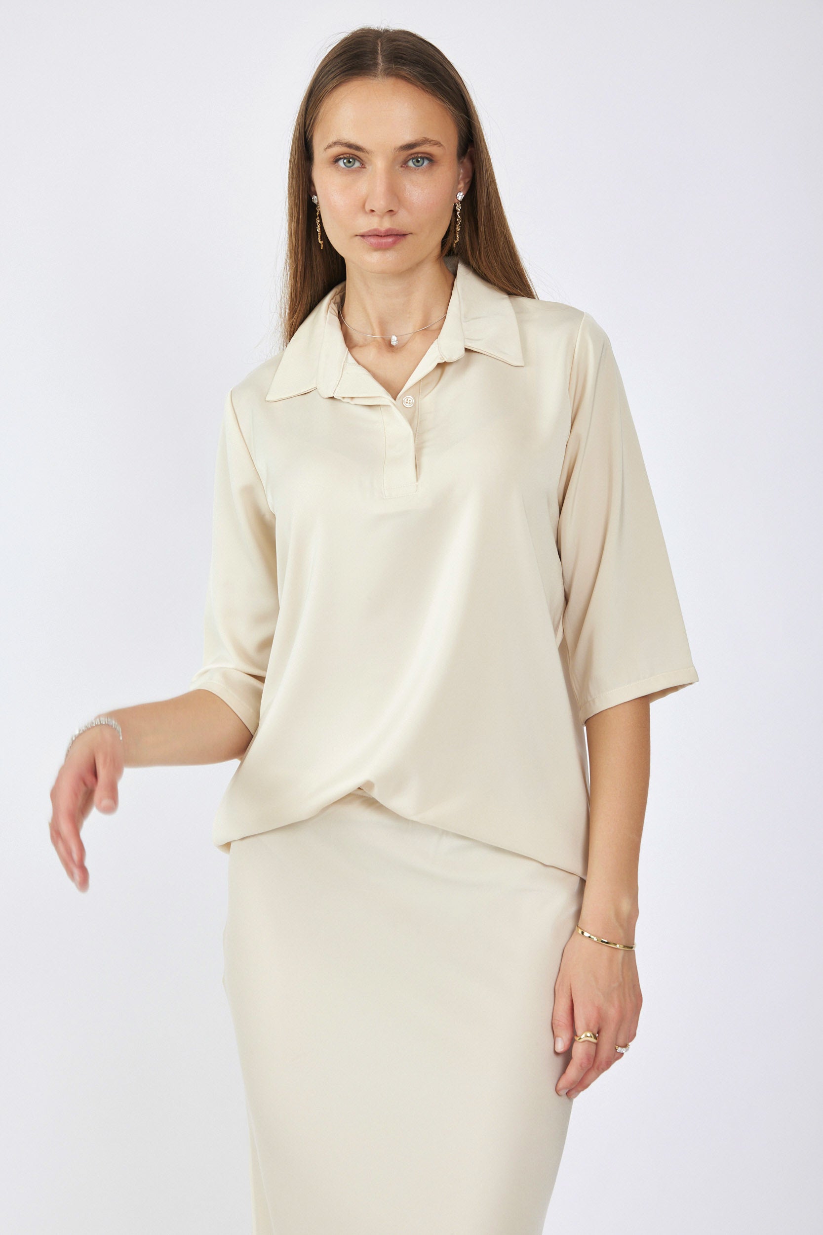 חולצת פולו סאטן שרוול 3/4