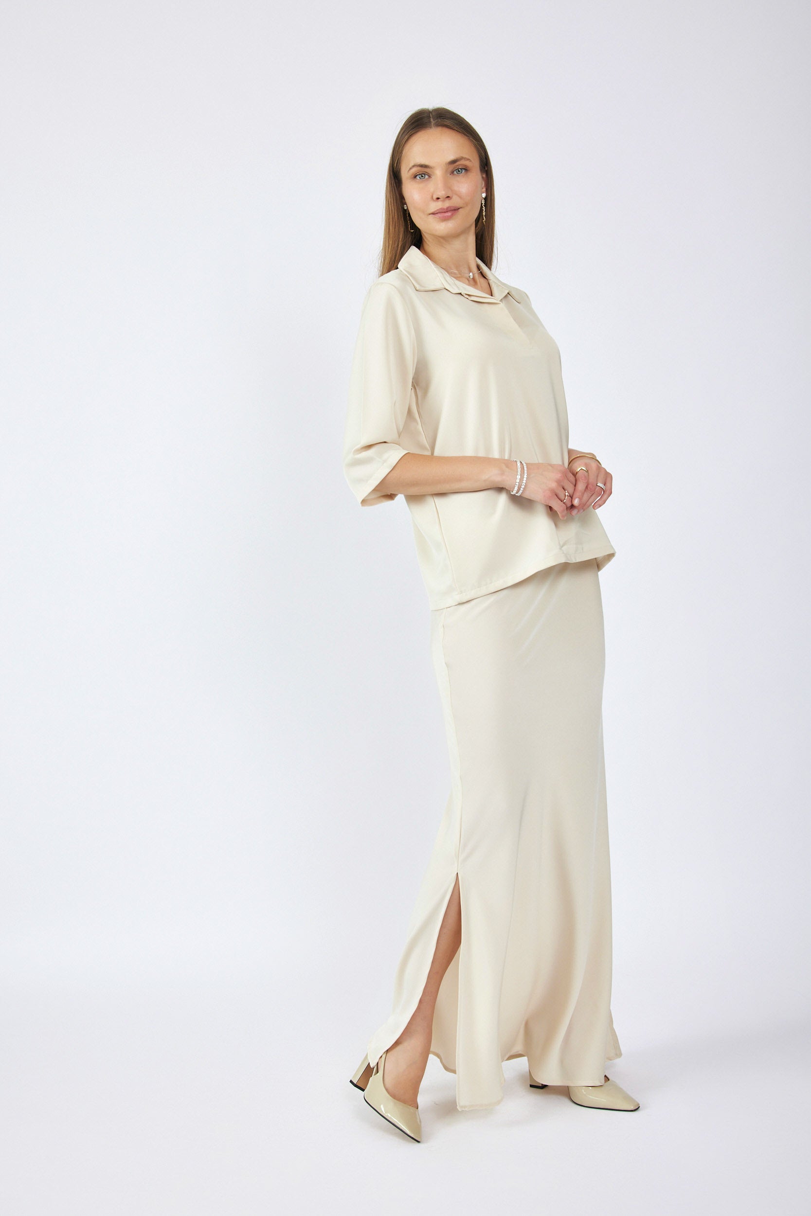 חצאית סאטן מקסי + שסע