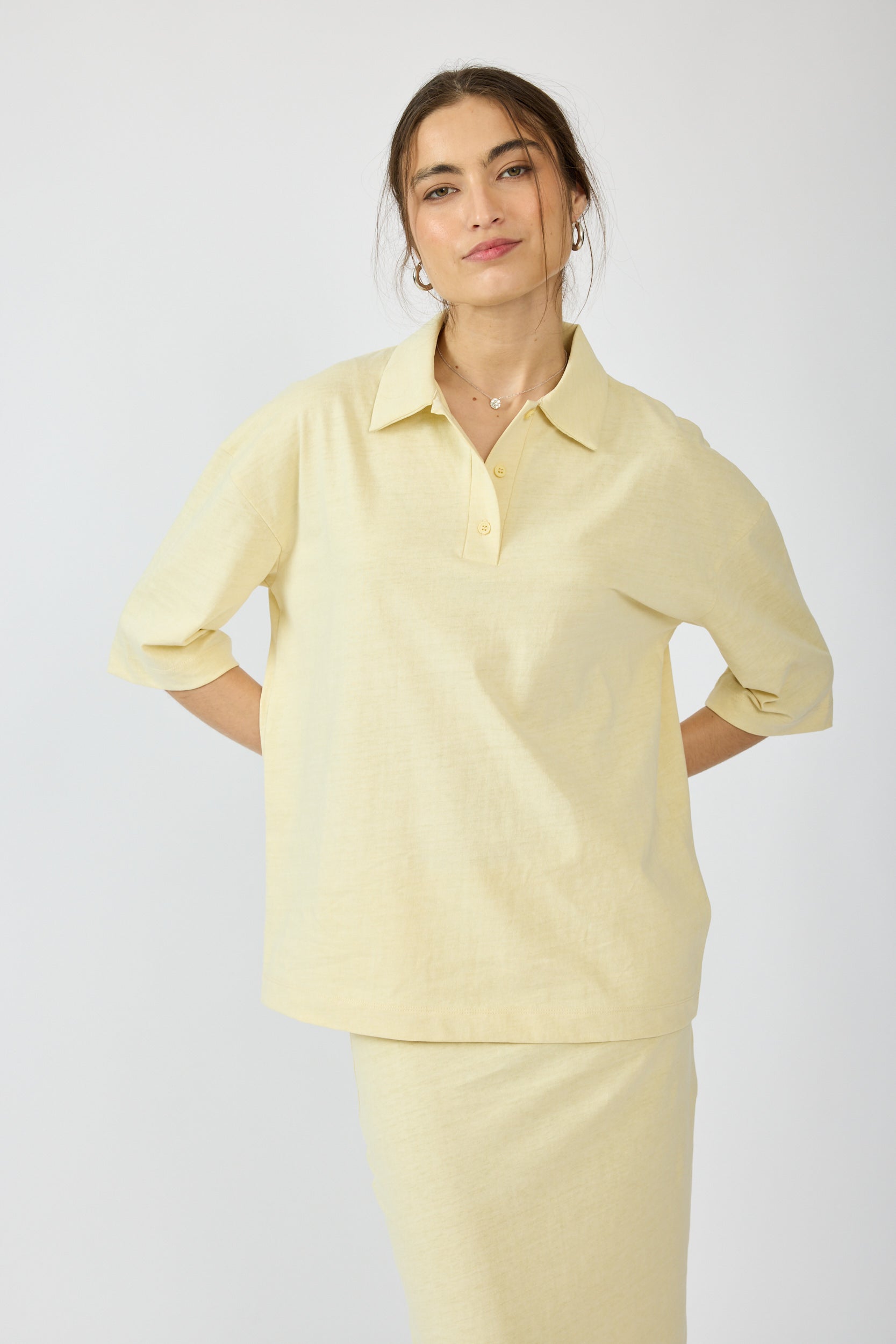 חולצת פולו פיגמנט שרוול 3/4