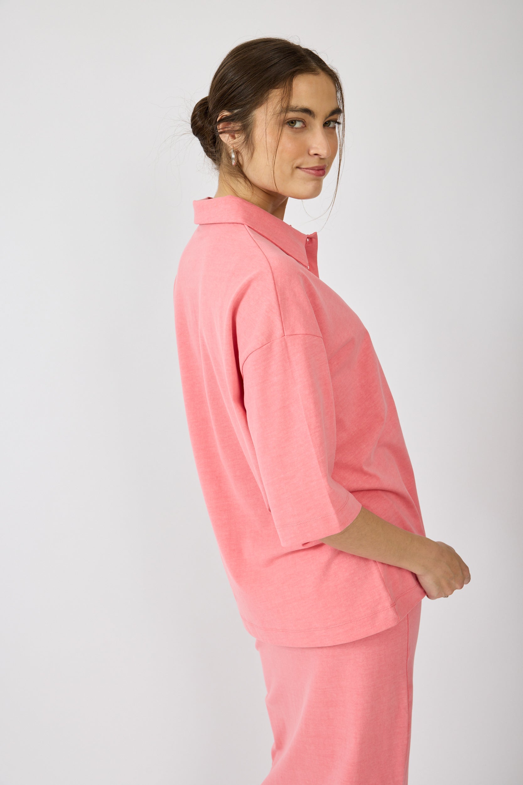 חולצת פולו פיגמנט שרוול 3/4