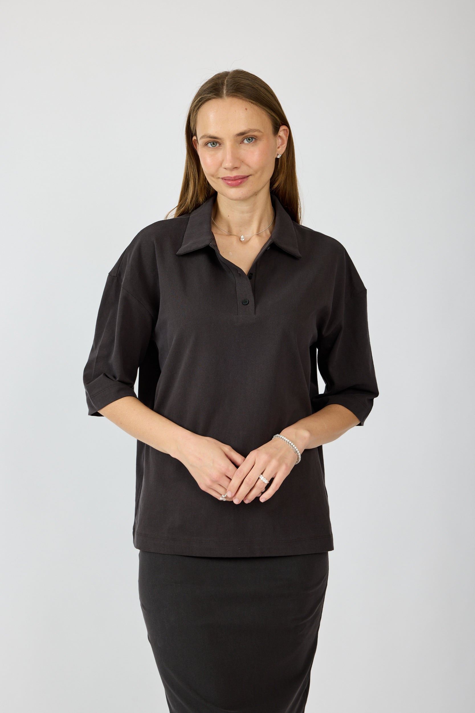 חולצת פולו פיגמנט שרוול 3/4