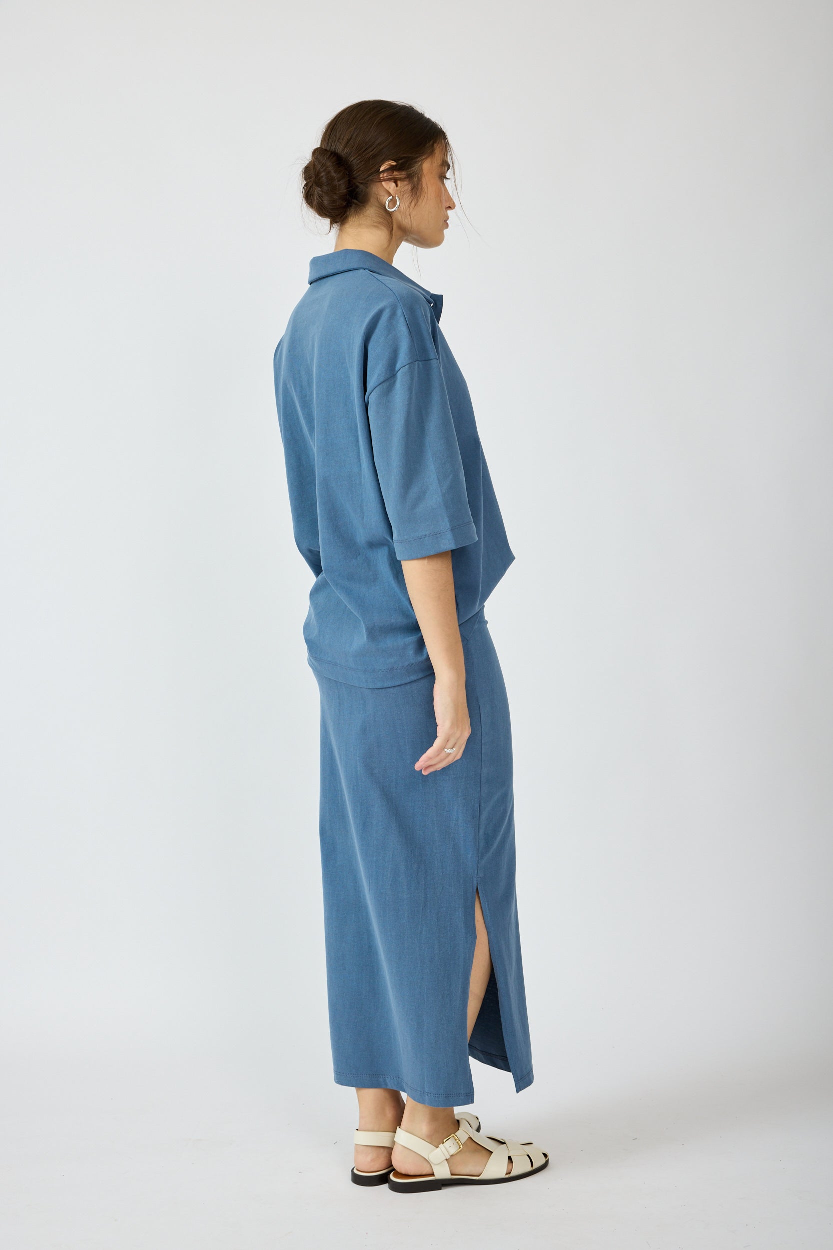 חצאית פיגמנט 3/4 + שסע