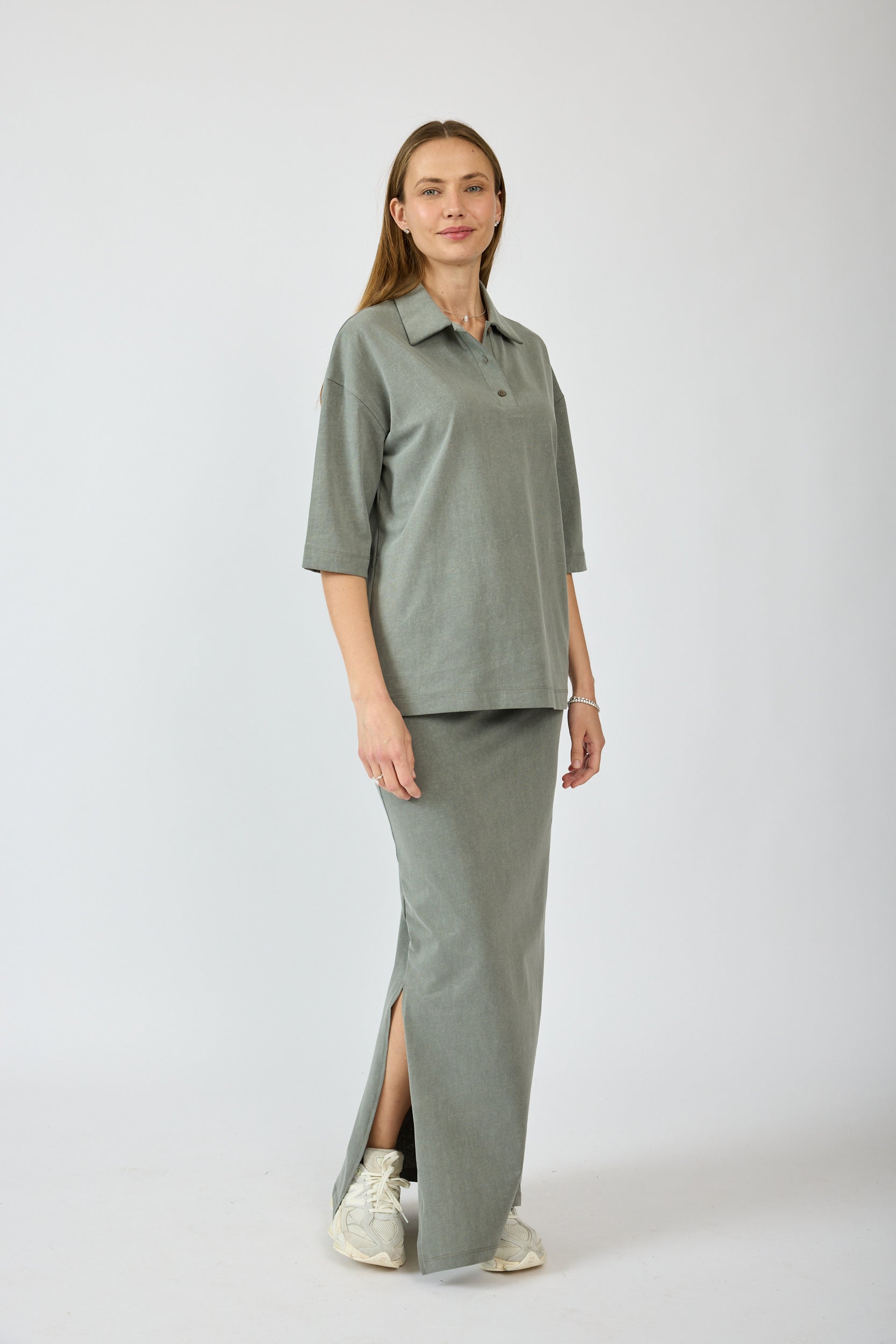 חצאית פיגמנט מקסי + שסע