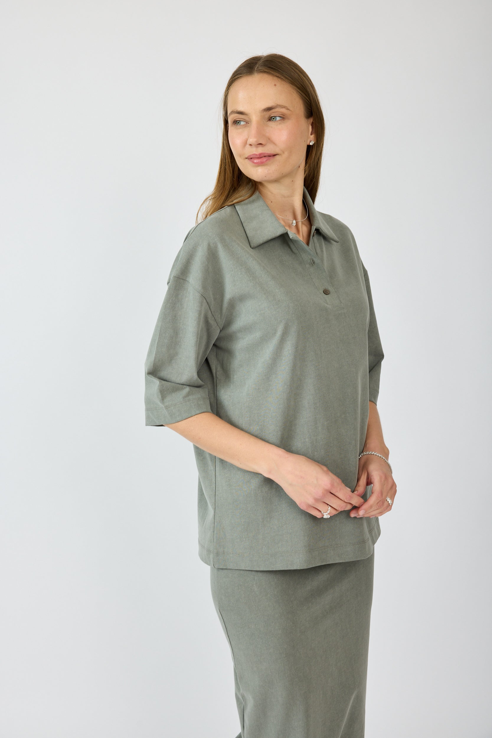 חולצת פולו פיגמנט שרוול 3/4