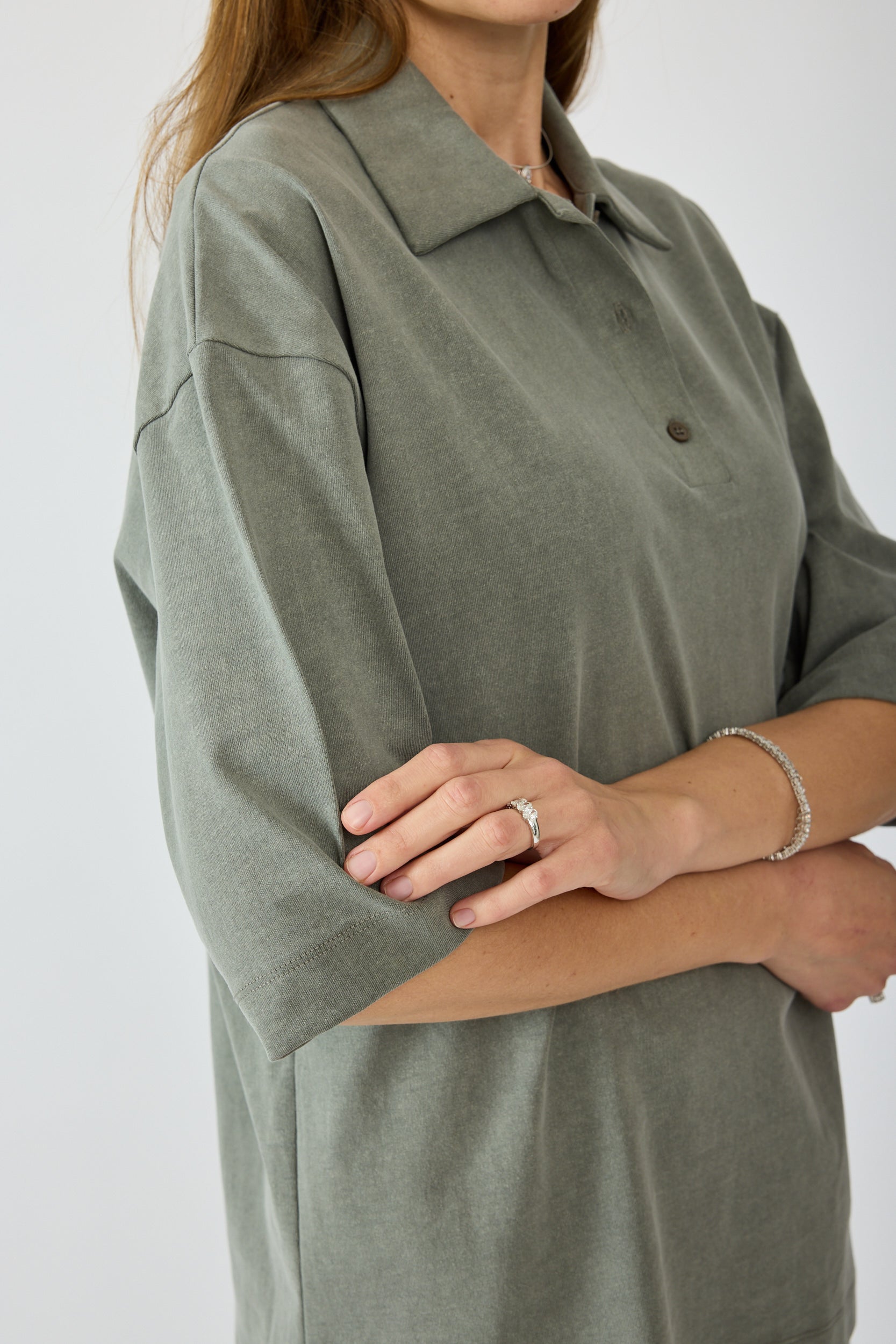 חולצת פולו פיגמנט שרוול 3/4