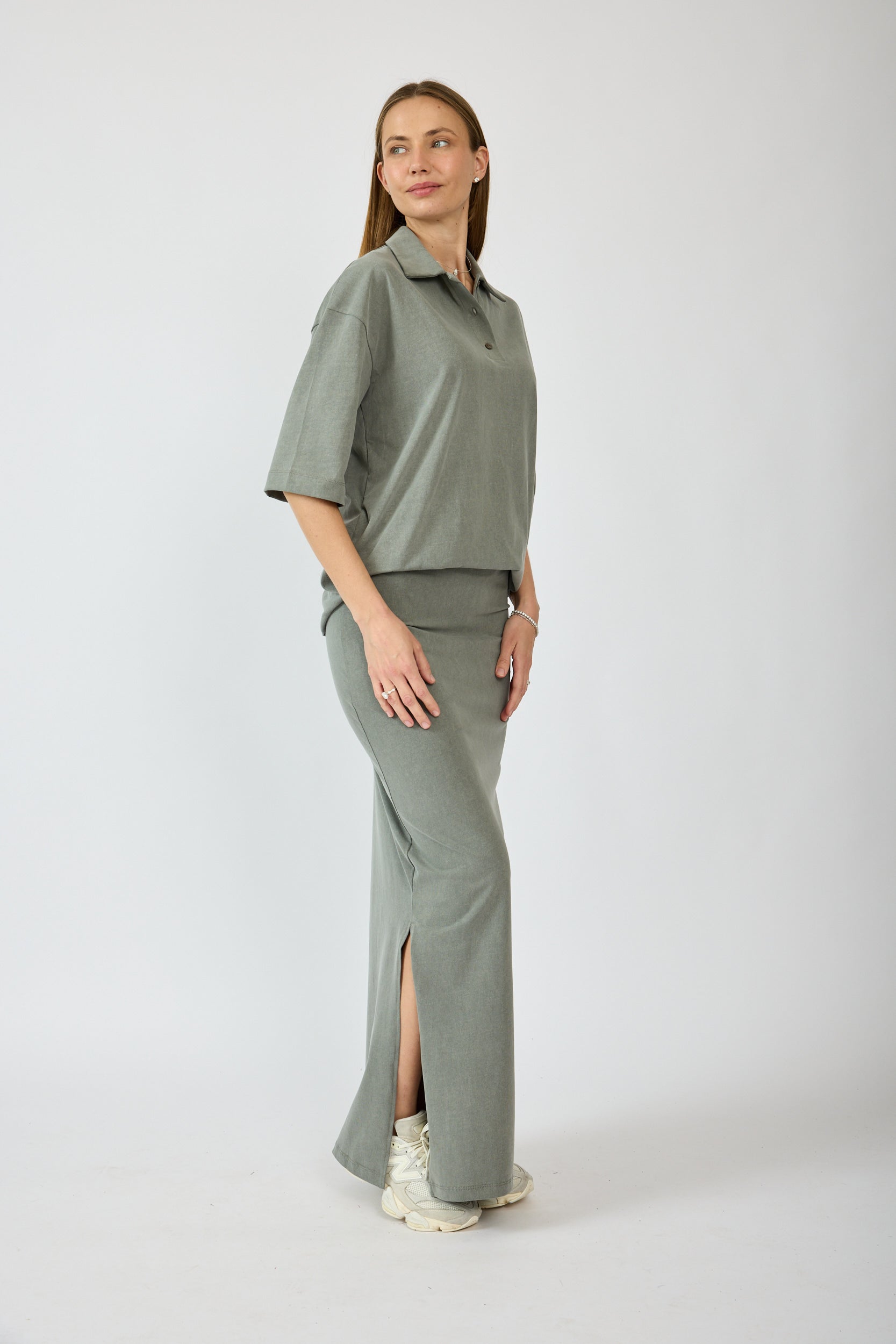 חצאית פיגמנט מקסי + שסע