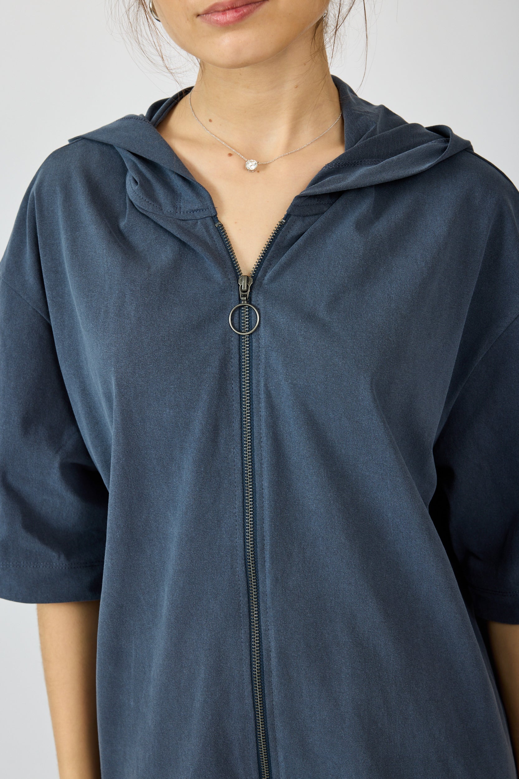 חולצת קפוצ'ון פיגמנט שרוול 3/4