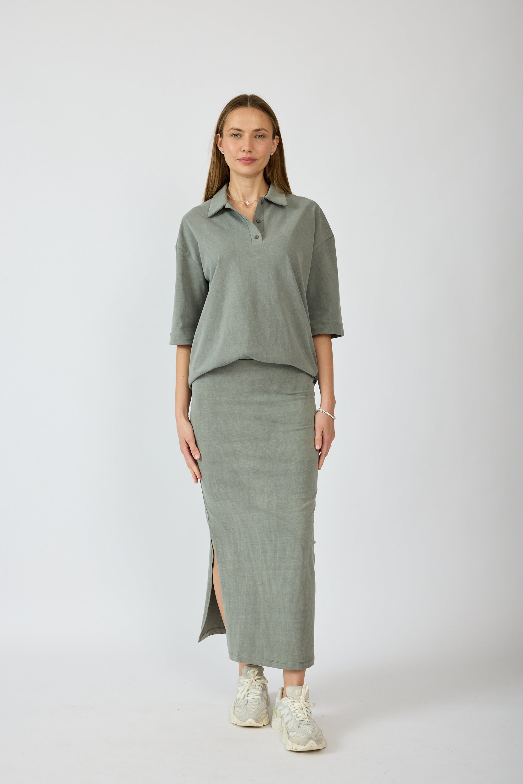 חצאית פיגמנט 3/4 + שסע