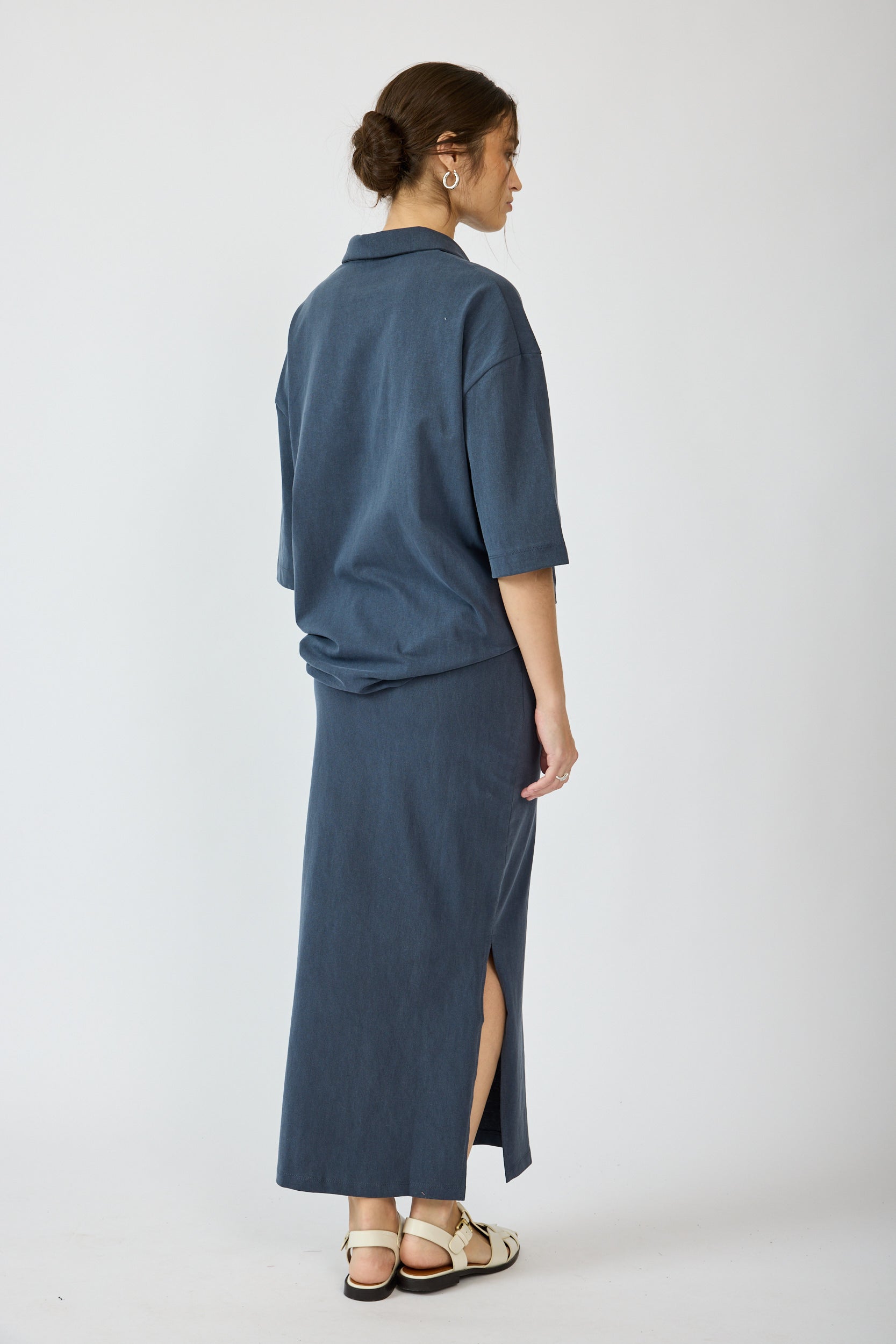 חצאית פיגמנט 3/4 + שסע