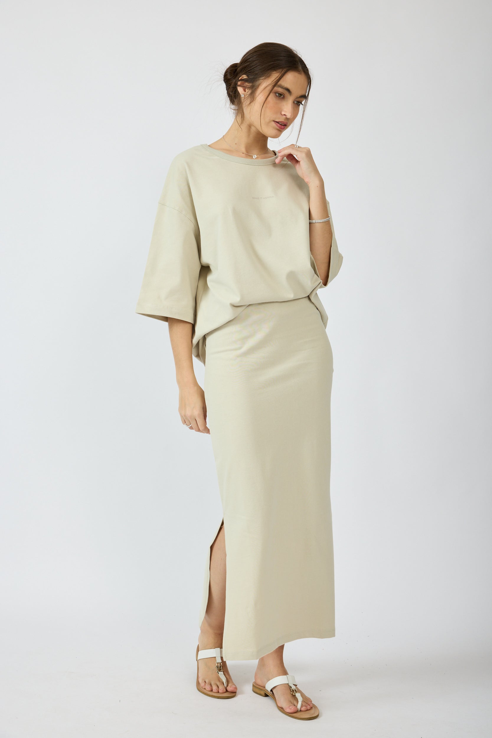 חצאית רוגבי 3/4+ שסע