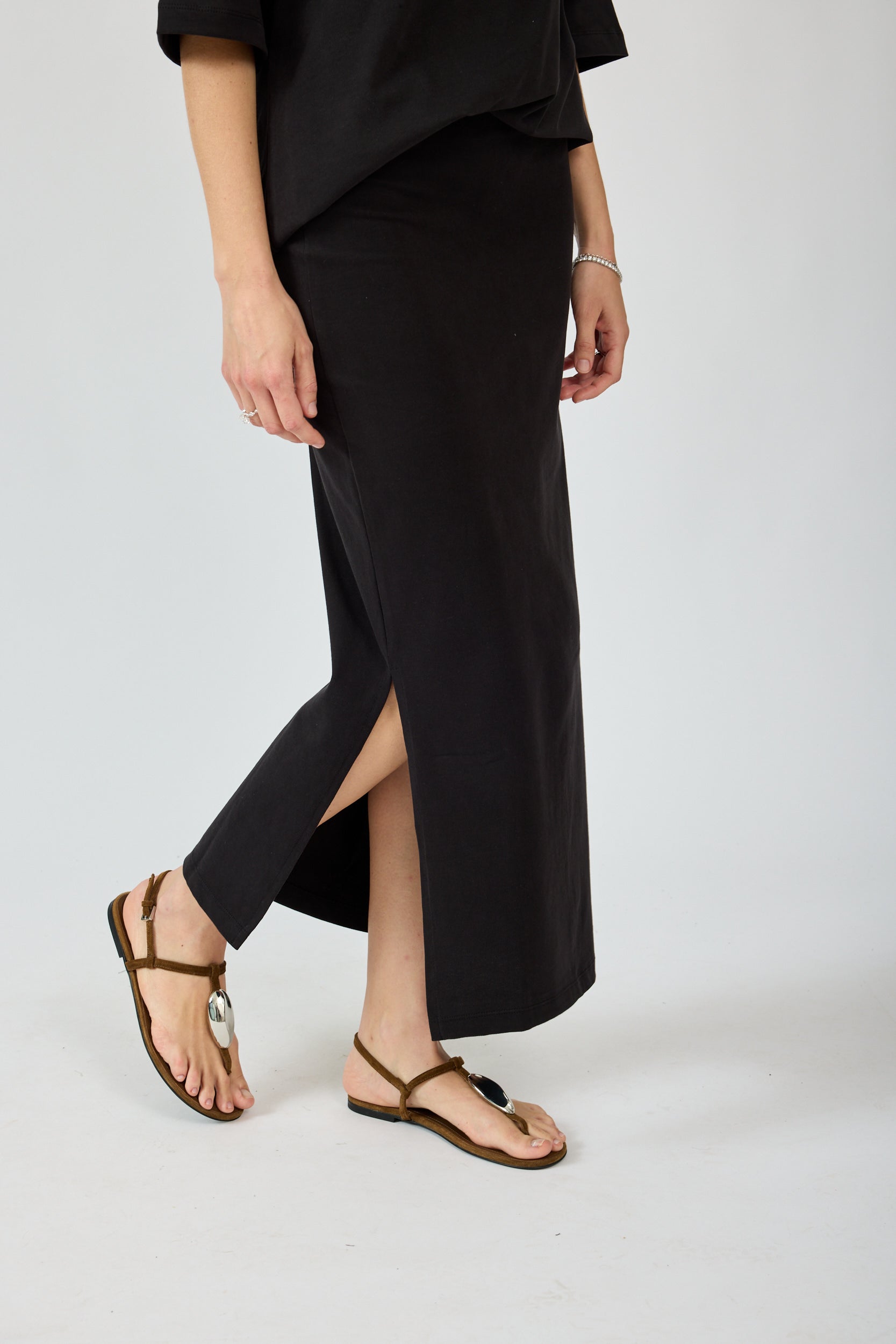 חצאית רוגבי 3/4+ שסע